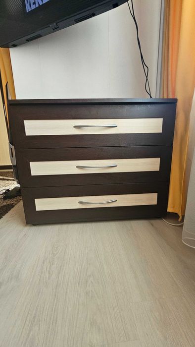 скрин/шкаф с чекмеджета - за спалня 90 х70см