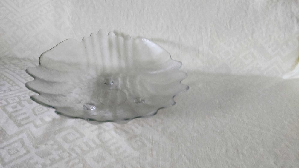 Чисто нова фруктиера/плато