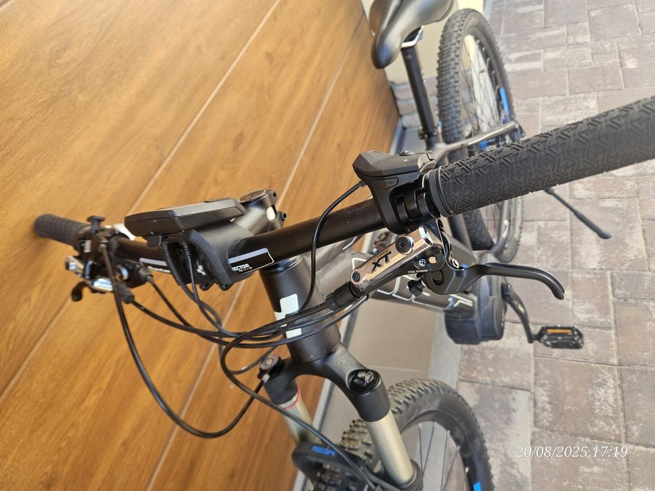 Mtb Cube electrica XT
