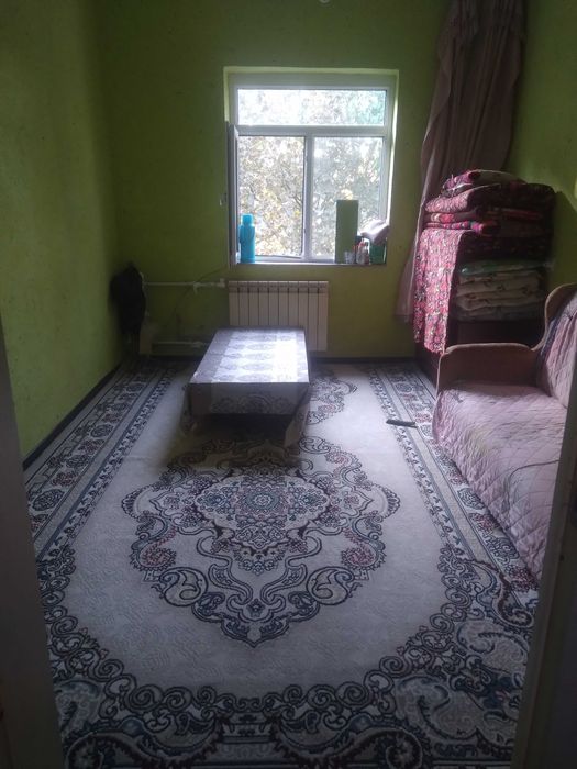 Srochna uy sotiladi 8MKR 2HONALI