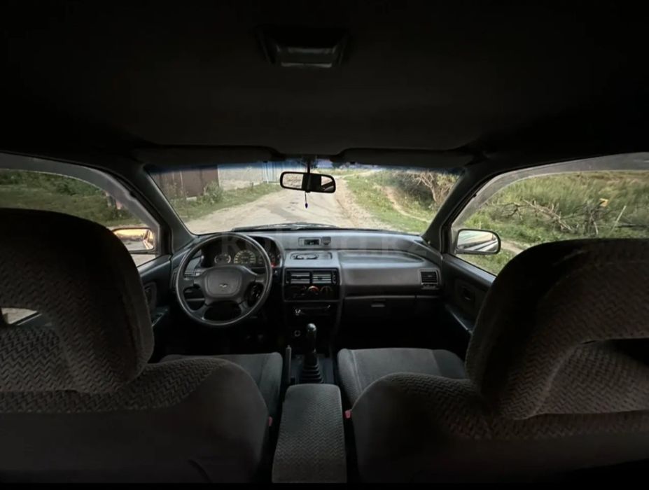 Mitsubishi space wagon