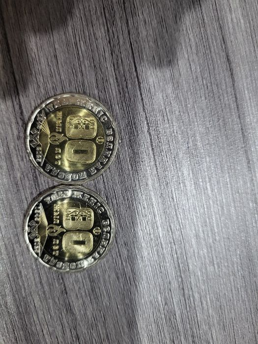 Юбилейные монеты