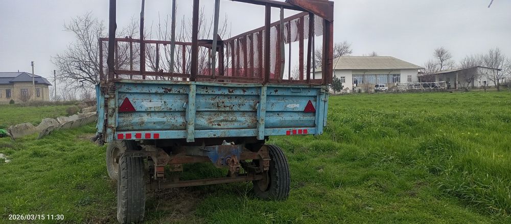 Трактор сотилади