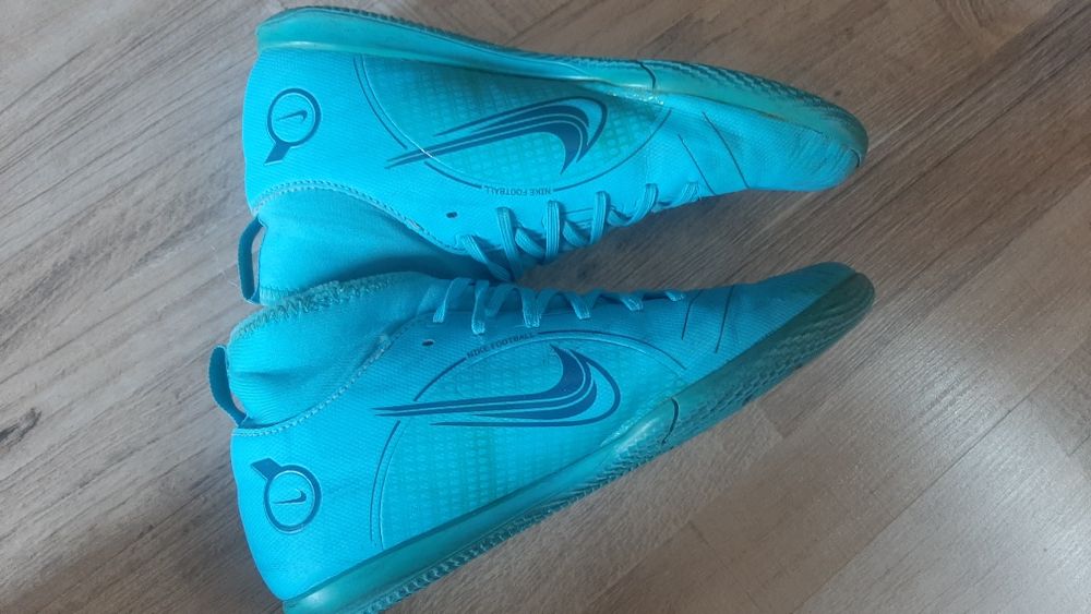 Стоножки NIKE 38 номер