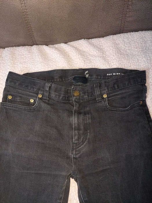 Pantaloni Yves Saint Laurent/bărbați!