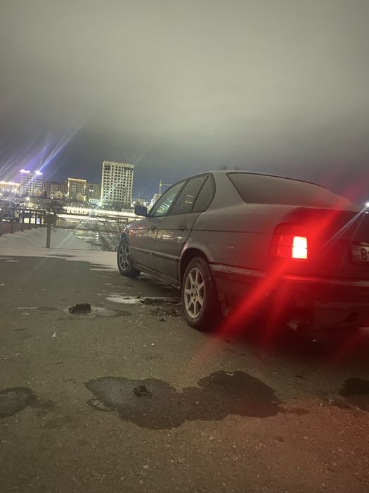 Продам авто БМВ Е34