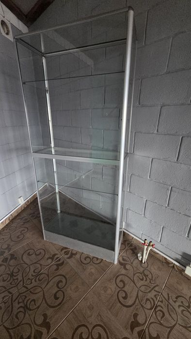 Витрины  разные   продаётся