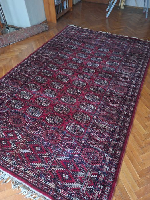 Вълнен персийски килим