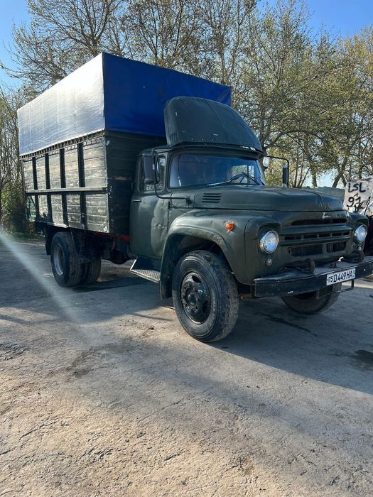 Зил сотилади холати яхши Юриб Турган мошин