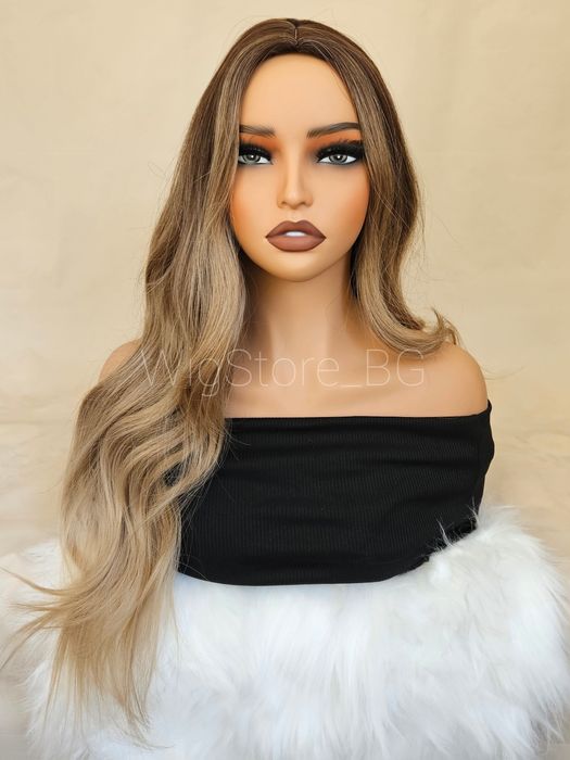 Дълга на вълни кестенява перука омбре без бретон