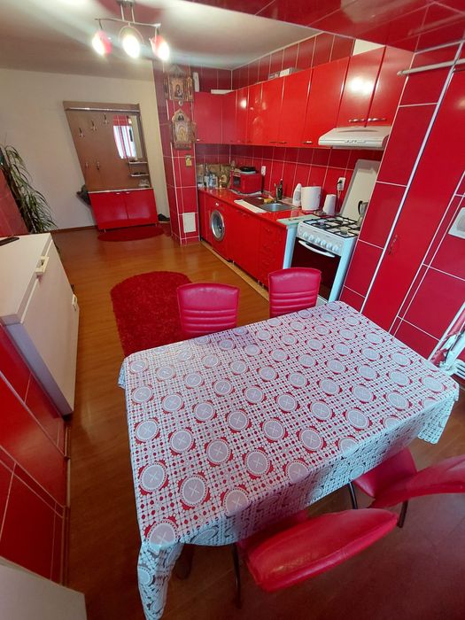 Vand urgent  apartament 2 camere