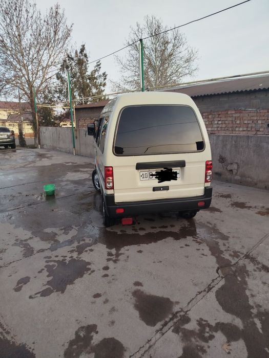 Продаётся Дамас Бежевый