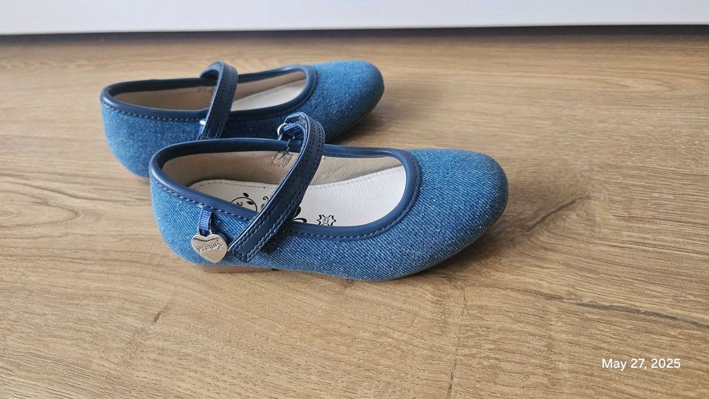 Детски обувки-момиче