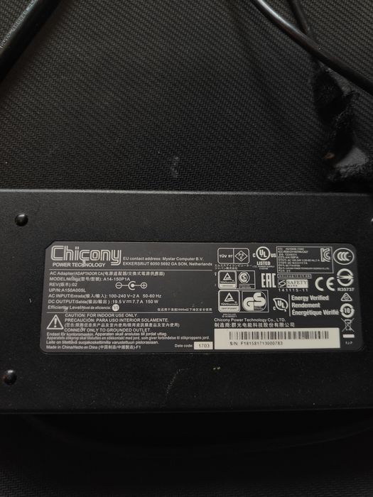 De vanzare diverse:Incarcator laptop,ram,