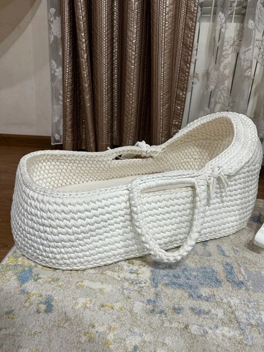 Вязаная люлька для новорожденных