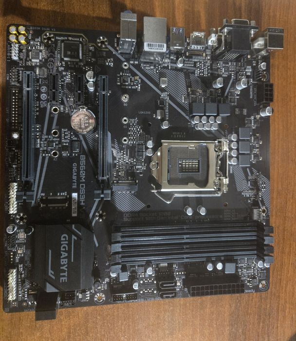 Материнская плата  Gigabyte B560M DS3H V3