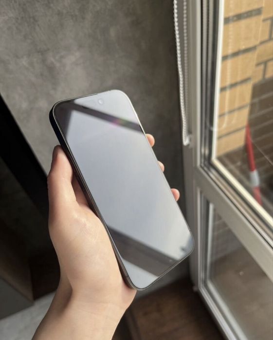 iPhone 15 Pro 256Gb с гарантией