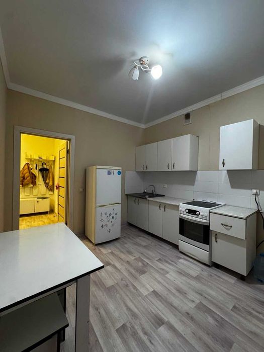 Продам 2х комн кв Батыс