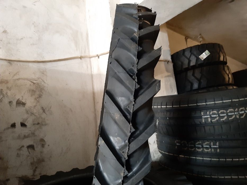 Anvelope noi 4.50-19 Cauciucuri de cositoare cu livrare rapida