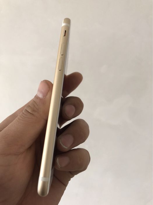 iPhone 7 / 32GB / 100%