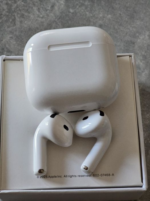 Airpods 4 - Căști Premium