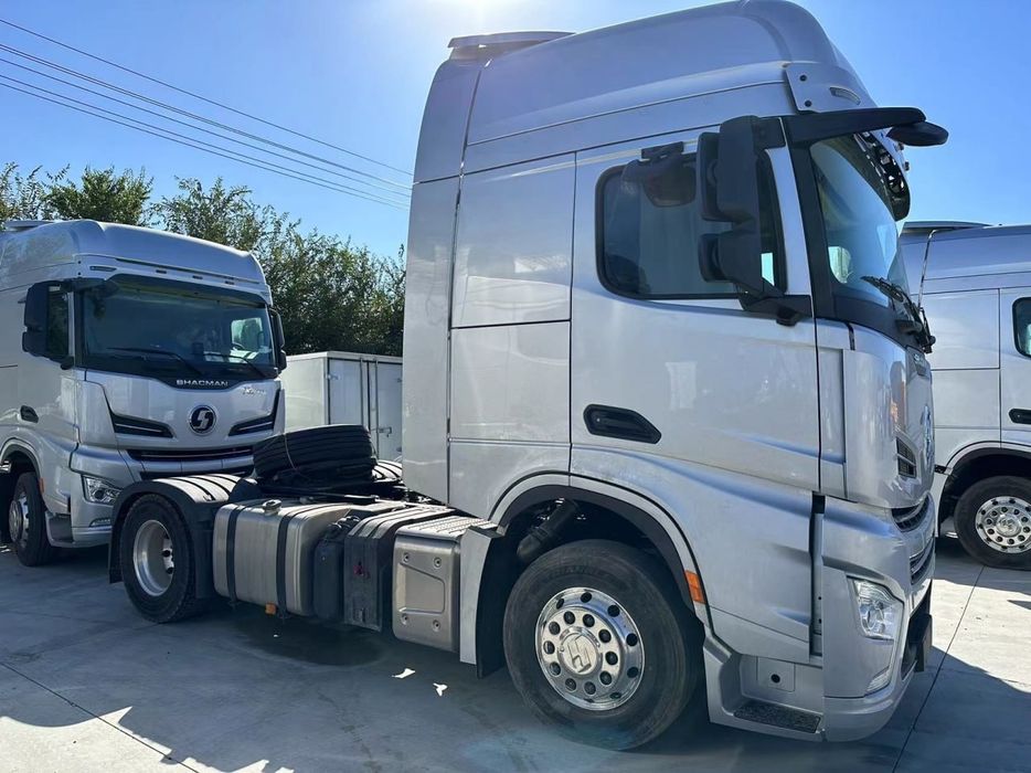 Shacman X6000 4×2 = 550 ot kuchiga ega tyagach Sotuvda tez kunda