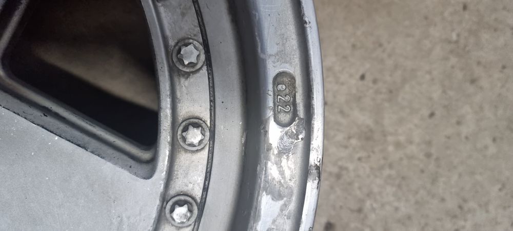 Диски R 15 , 7 J . ET 22 mercedes original