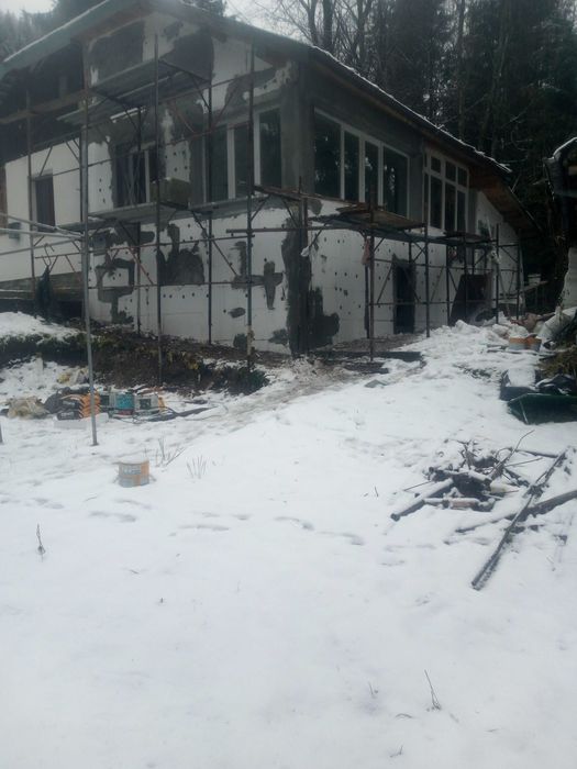 Топлоизолация от скеле със собствено скеле