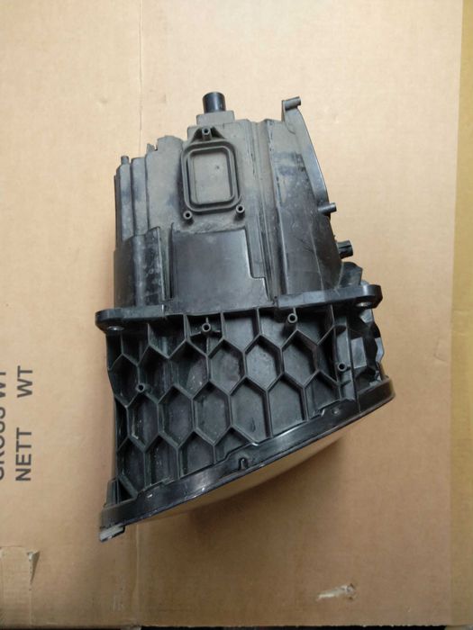 Фар десен за Mercedes-Benz G-Class (W463) 2019 година