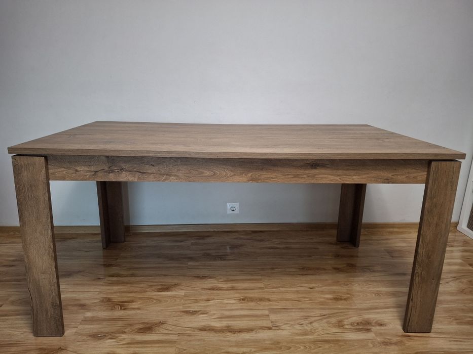 Masă JISK din furnir decorativ de culoare stejar sălbatic. 90x160x76 c