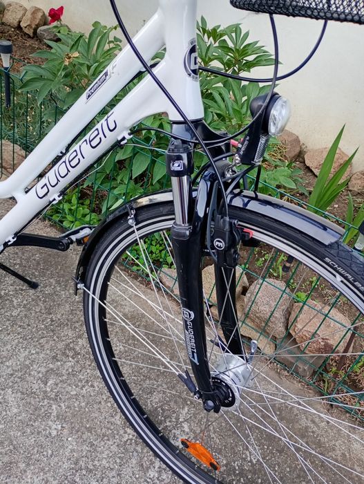 Vând bicicletă damă GUDEREIT,frâne lichid Măgura,8 vit Nexus