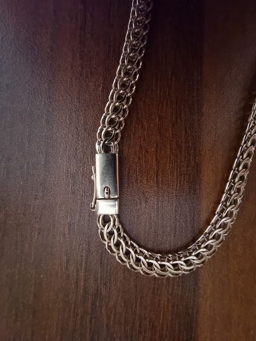 Золотая цепь с медальном