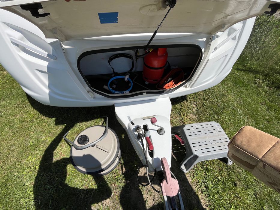 Rulota Swift Challenger 2006 Neinmatriculata Cabina dus geamuri incastrate Off Camping Boiler gaz
