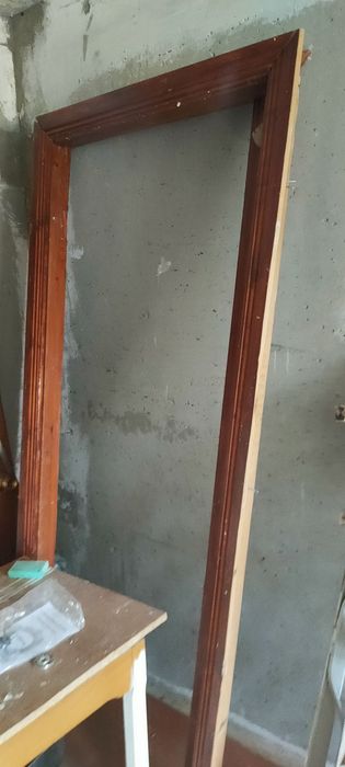 Продам двери межкомнатные б/у