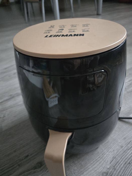 Vand friteuza cu aer cald