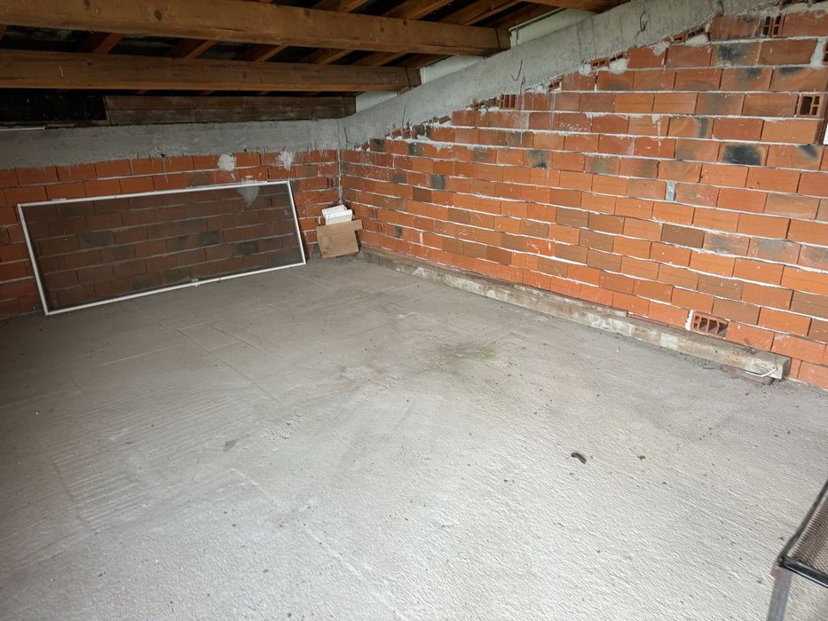 Къща във вилна зона Чеканица/Ботевград/ на 50км от София