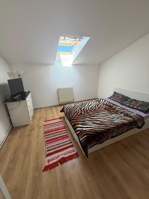 Apartament mansarda etaj 3 - proprietar