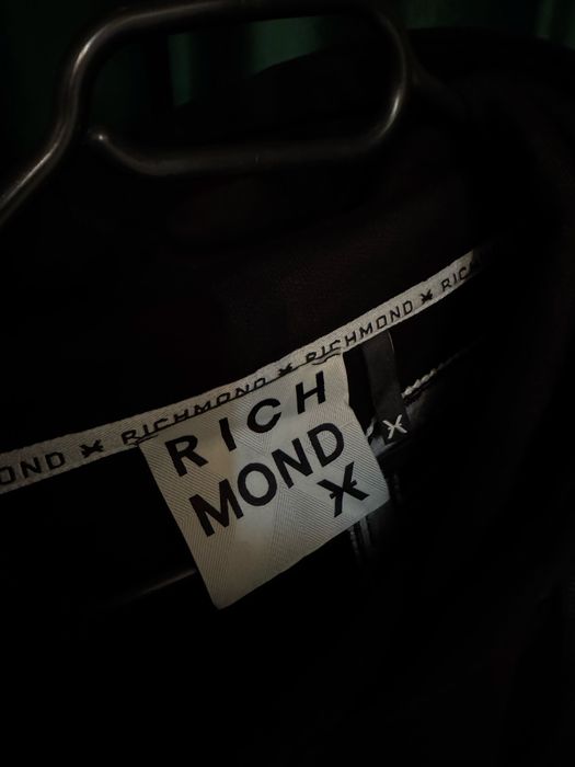 Hanorac John Richmond