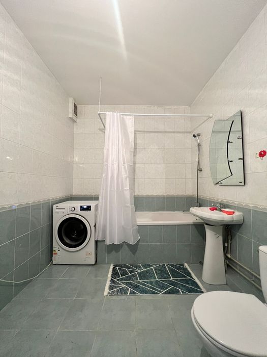 2 ком квартира район Рахат,драматеатра