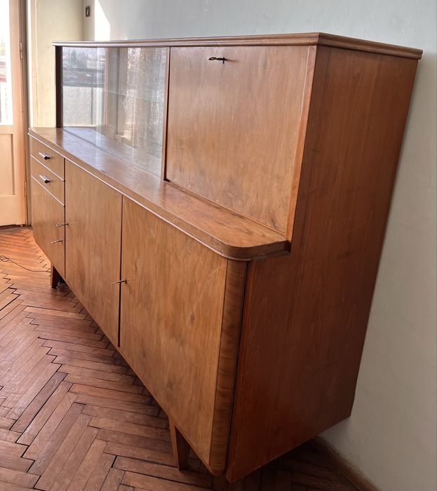 Старинен салонен бюфет