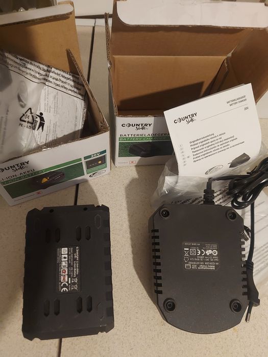 Set acc si incarcator Countryside si My project Incarcator baterii 1.4 - 9V si 20V