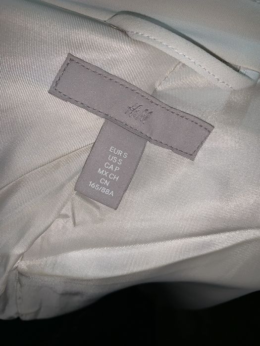 Молочный пиджак H&M