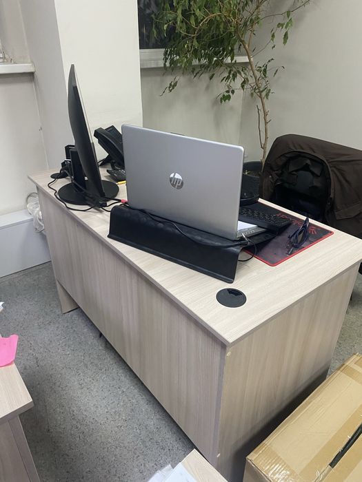 Офисный стол, парта, как новый