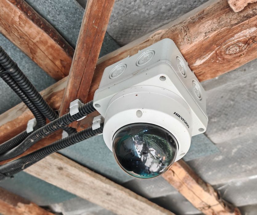 Camere supraveghere Hikvision IP pe telefon