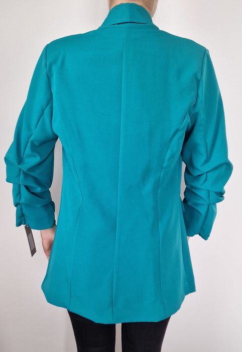Дамско ситлно сако oversized подходящо за пролетно есенния сезон
