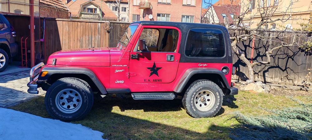 Vând jeep wrangler