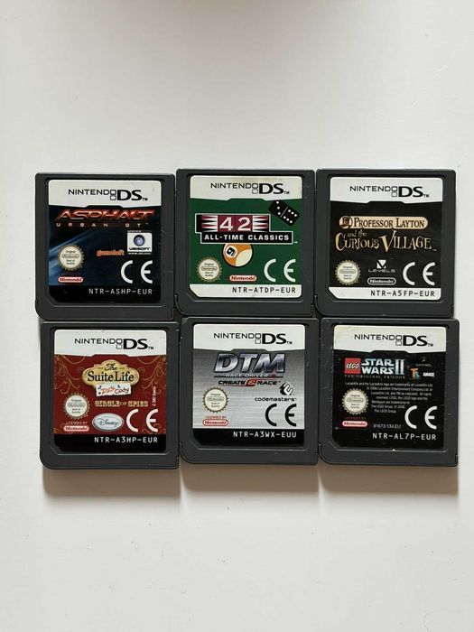 Калъф за Nintendo DS + игри