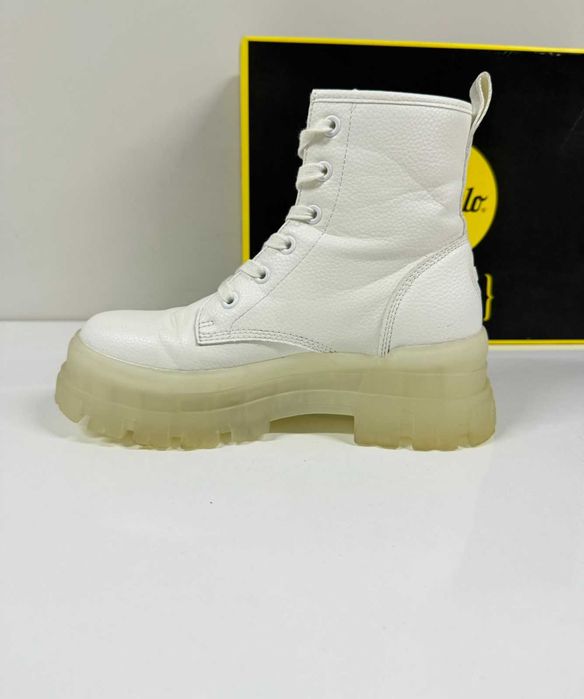 Buffalo Classic Mid Calf