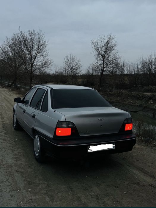 Део нексия 1.   2000 года в отличном состоянии!!! 67000 т км пробег!!!