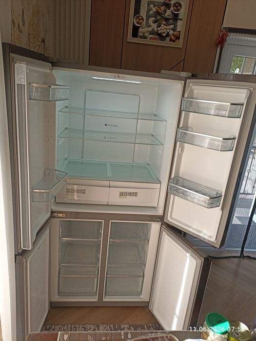 Продается холодильник Midea